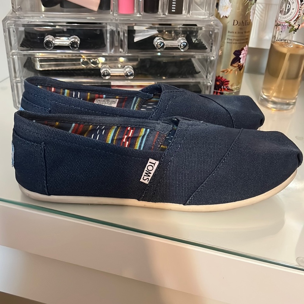Navy Tom’s